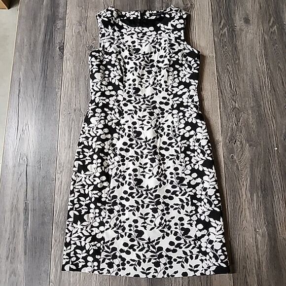 Brooks Brothers Dresses & Skirts - Brooks Brothers Floral Dress Womens Size 6 Sleeveless Black White Classic Preppy